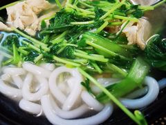 -丽虹云南过桥米线(兴工街店)