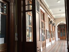 -香港大学