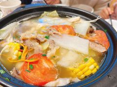 -乡土特色.冷锅鱼.牦牛肉汤锅