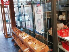 面包甜点陈列柜-食家鸽园