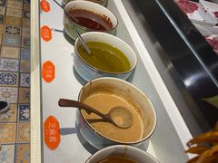 自助调料区-南城十里潮汕鲜牛火锅·鲜虾生滚粥(融汇老商埠店)
