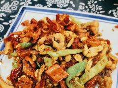 -八两八金·莱芜特色炒鸡(市南漳浦路店)