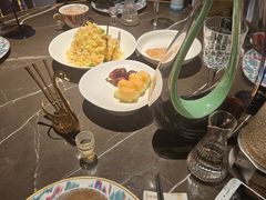 -海派悦庭·海胆烧麦·新融合菜(凯德广场店)