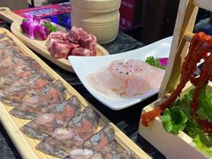 -热火朝天鲜切牛肉火锅(南强街巷店)
