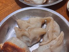 -黄阿姨锅贴大王(万航渡路店)