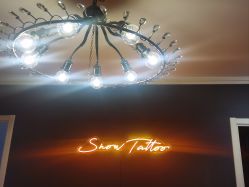 -SNOW TATTOO STUDIO