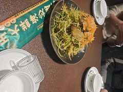 -曼听小寨海鲜烧烤·大连辣炒大王(盖州街店)