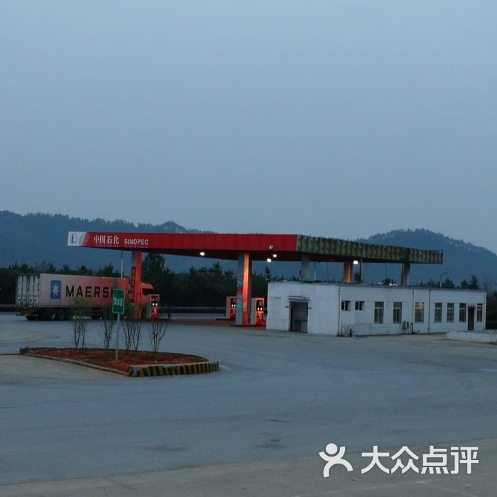 月亮湖服务区停车场图片-北京停车场-大众点评网