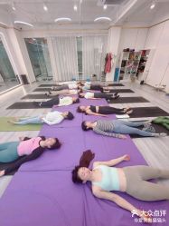 -亚太瑜伽普拉提学院