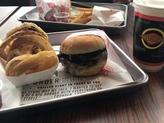 -FATBURGER 特富客汉堡(外交公寓店)