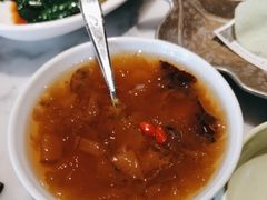 -蝴蝶里·粤菜·点心(滨江龙湖店)