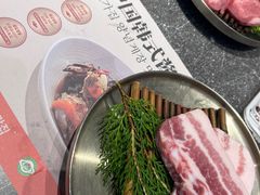 -草家酱蟹炭火烤肉店(珲春南路二店)