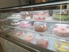 面包甜点陈列柜-哈根达斯(国瑞店)