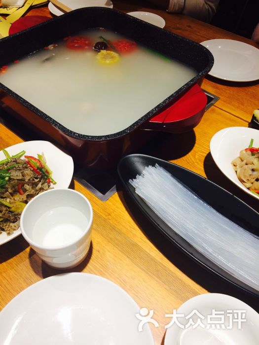 鱼小可酸辣鱼火锅-特色斑鱼锅图片-大连美食-大众点评网