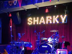 -鲨鱼美式餐厅酒吧Sharky