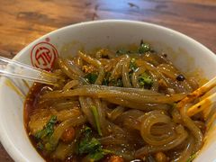 -万记麻辣烫国展总店