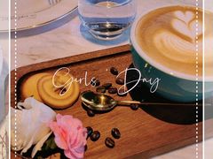 -九月里.自由花园餐厅