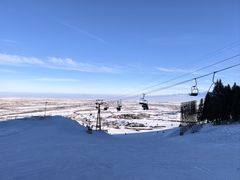 -丝绸之路山地度假区滑雪场