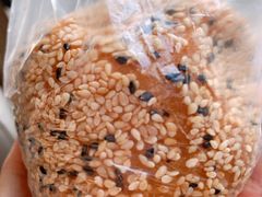 -白玉兰食品甜凤店(合生汇店)