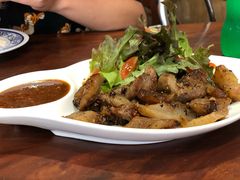 -Dang restaurant (patong phuket)