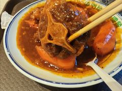 红烩牛尾配米饭-澳门地道葡国餐