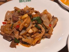 -新白鹿餐厅(银泰西湖文化广场店)