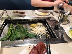-爱客得牛排海鲜烤肉·火锅自助(春熙路黑金好店)