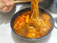 鸡肉炒新疆馕-米兜兜米粉·新疆料理(川大店)