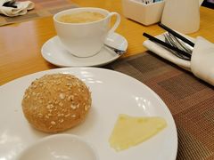 -上海西藏大厦万怡自助餐厅(徐汇店)