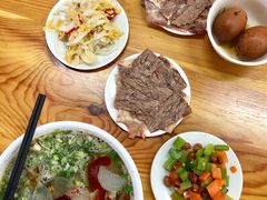 -马德元纯汤牛肉面(太奥广场店)