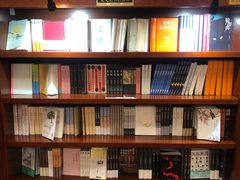 -果戈里书店