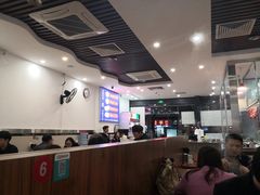 大堂-阿波潮汕牛肉火锅·汤粉面(拱北店)