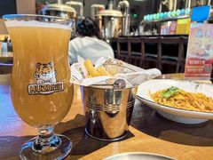 -HUZI虎滋精酿餐吧(京西大悦城店)