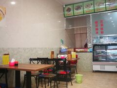 大堂-继红顺河抄手名小吃