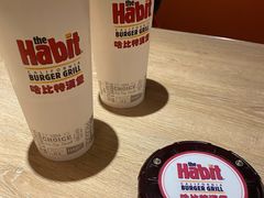-The Habit Burger Grill 哈比特汉堡(复兴soho店)