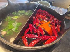 草本鸳鸯锅-盡膳口福跷脚牛肉火锅(晶耀前滩店)