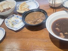 -老天桥酱肉烧饼夹肘子(天桥店)
