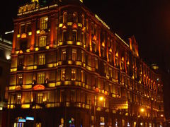和平饭店南楼夜景-上海和平饭店 Fairmont Peace Hotel