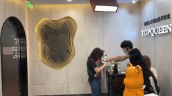 -TOP HAIR SALON
