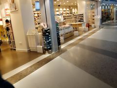 -名创优品(江南新地店)