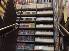 -钟书阁(群光广场店)