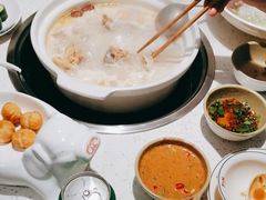 -三人行骨头王火锅(长寿店)