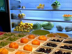 -涨巢·潮玩水疗局