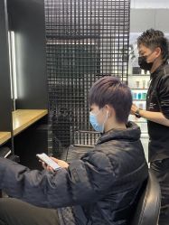 -塞巴斯汀SEBASTIAN专业美发店