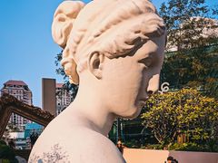 -中航城君尚购物中心