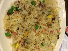 绿色吴记粥铺(万达广场店)-吴家·非遗淮扬小馆(镇江万达广场店)