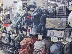 -迪卡侬(大英山店)