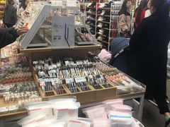 -名创优品(中原万达2F店)