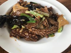 -泉畔人家·老济南经典鲁菜(大明湖店)