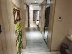 -杭州西湖湖滨银泰亚朵酒店